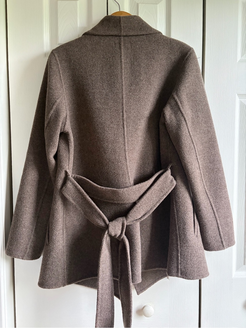 QUINCE Women's Double-Faced Merino Wool Draped Collar Short Wrap Coat - Picture 3 of 3